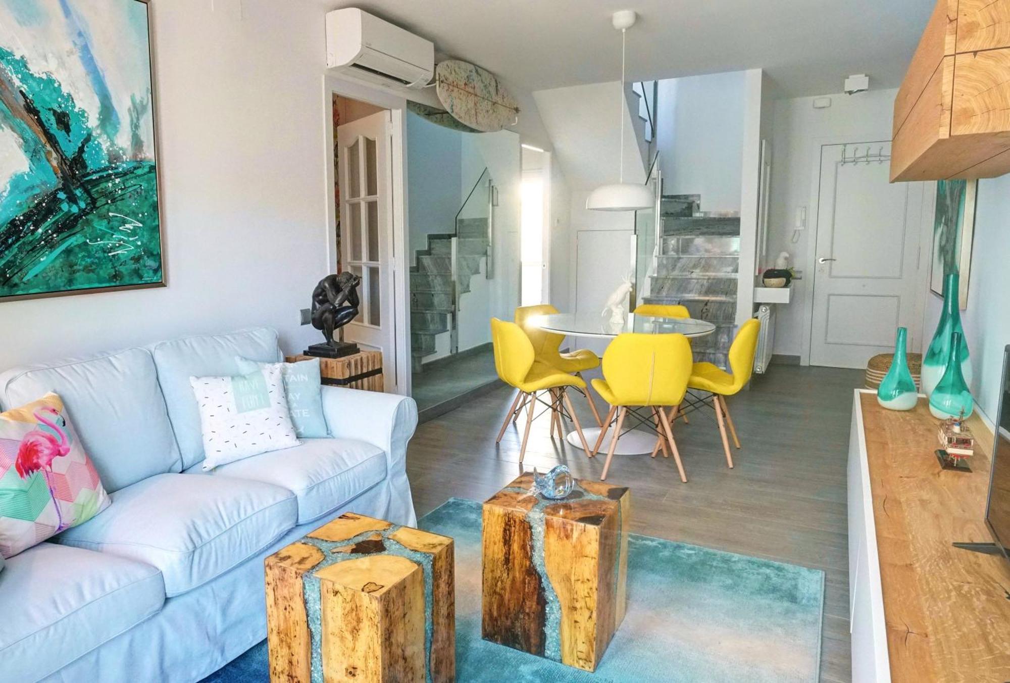 Beachstyle Penthouse By Hello Homes Sitges Bagian luar foto
