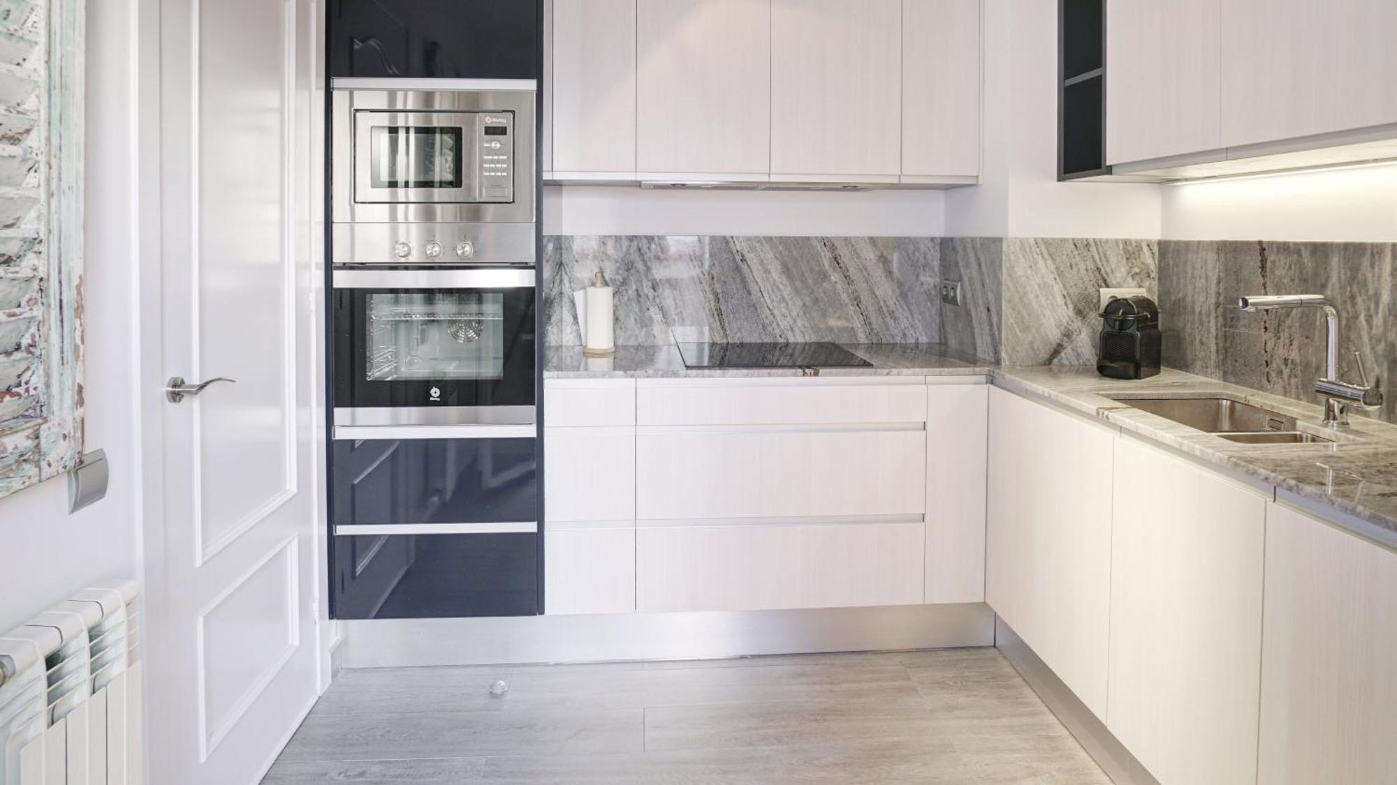 Beachstyle Penthouse By Hello Homes Sitges Bagian luar foto